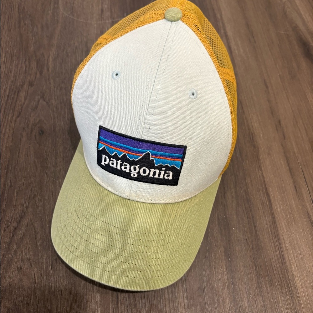Patagonia Cap in Olive Green, Yellow & Cream
